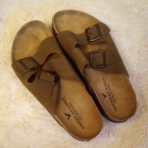 🌼NWOT Men's size 8 American Eagle Sandals